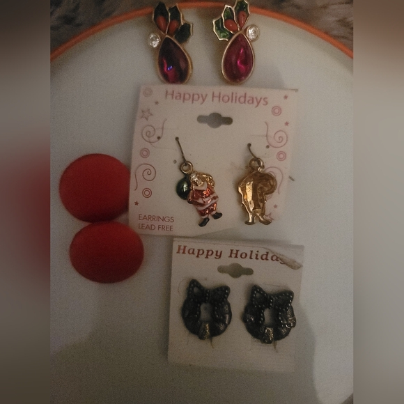 Vintage Jewelry - Lot of vintage "Christmas" earrings